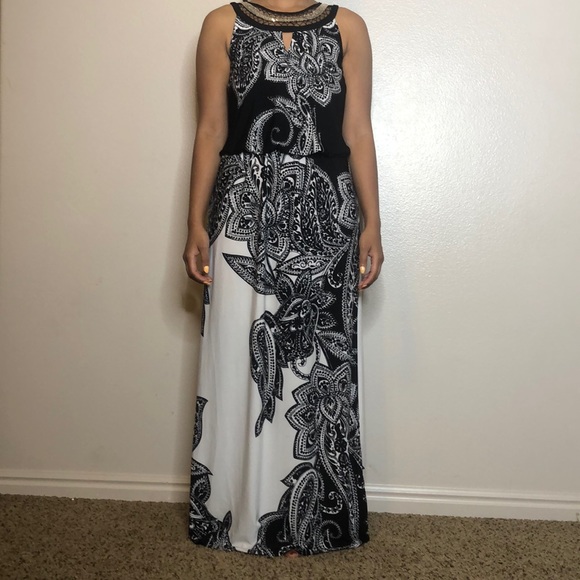 Dress - Picture 1 of 1